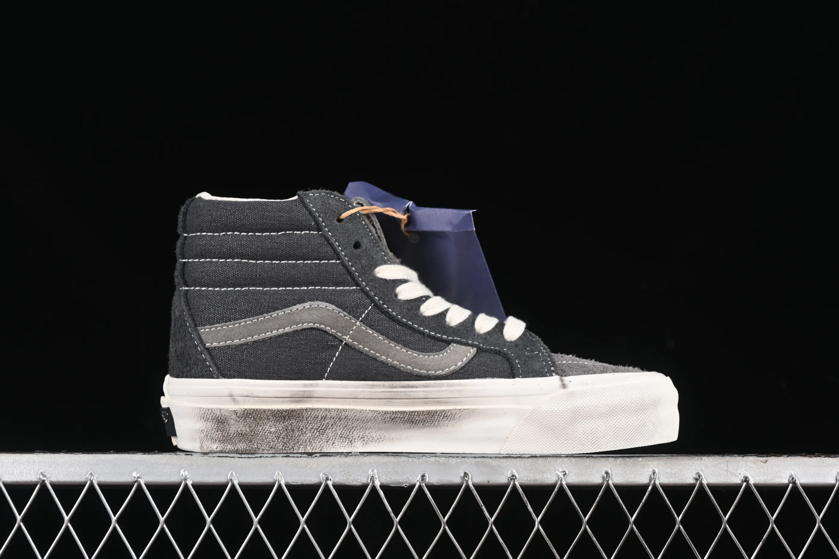 All categories Vans Vans series Vans Hi Vans high-top Notre x Vans Premium Sk8-Hi 38 Vans high-top casual sneakers VN000CR0RVN